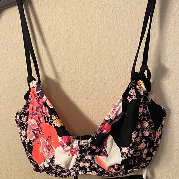 Seafolly Black Floral Underwire Bikini Set - Picture 4 of 8